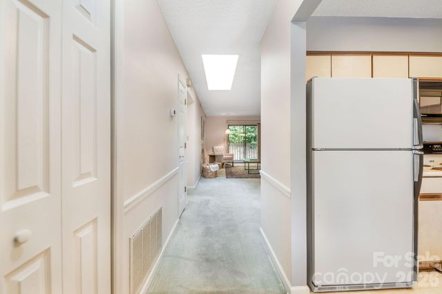 2604 Vineyard Boulevard, Asheville, NC 28805