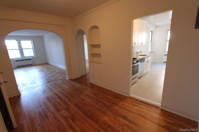 47-50 41st Street, Sunnyside, NY 11104