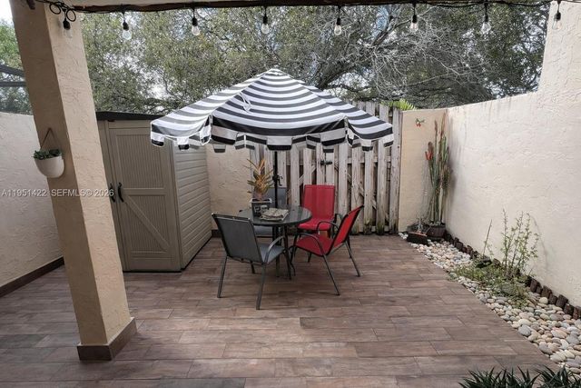 1210 NW 99th Ave 66, Pembroke Pines, FL 33024