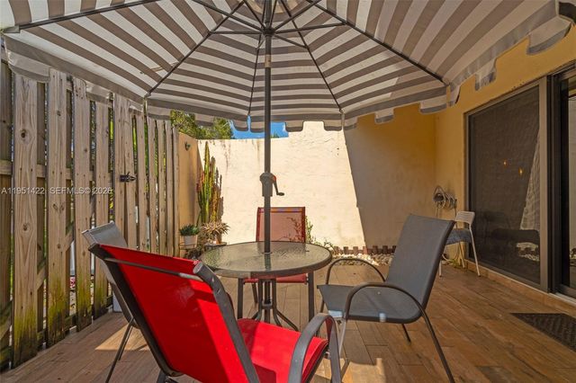 1210 NW 99th Ave 66, Pembroke Pines, FL 33024