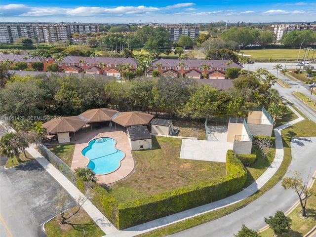 1210 NW 99th Ave 66, Pembroke Pines, FL 33024