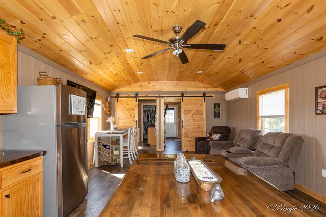 9648 Private Road 6543 Road, West Plains, MO 65775