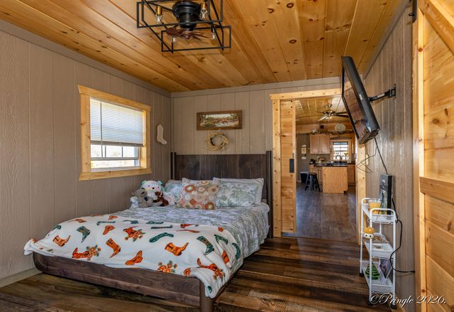 9648 Private Road 6543 Road, West Plains, MO 65775