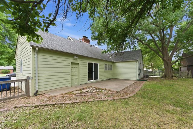 151 N Edgemoor, Wichita, KS 67208