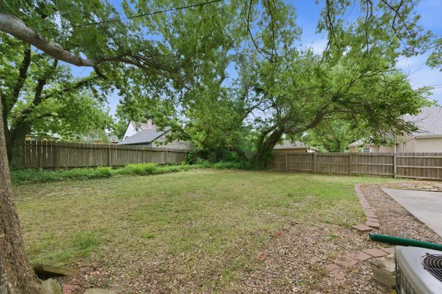 151 N Edgemoor, Wichita, KS 67208