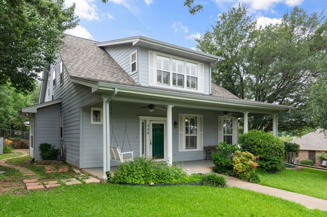 504 Hilltop Place, Joshua, TX 76058