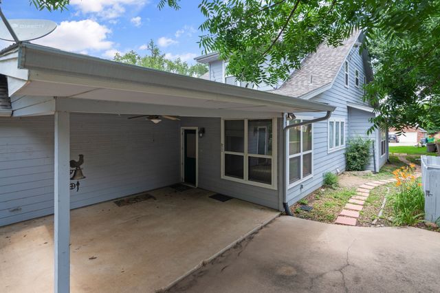 504 Hilltop Place, Joshua, TX 76058