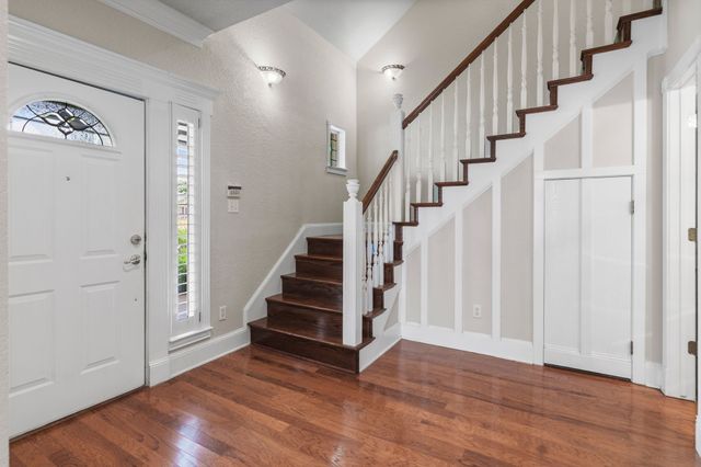 504 Hilltop Place, Joshua, TX 76058