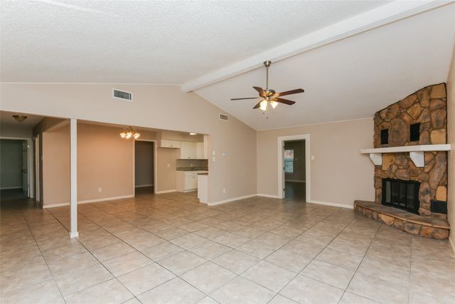 1905 Christopher Drive, Fort Worth, TX 76140