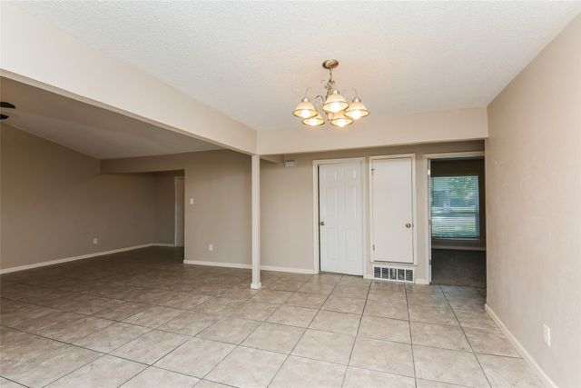 1905 Christopher Drive, Fort Worth, TX 76140