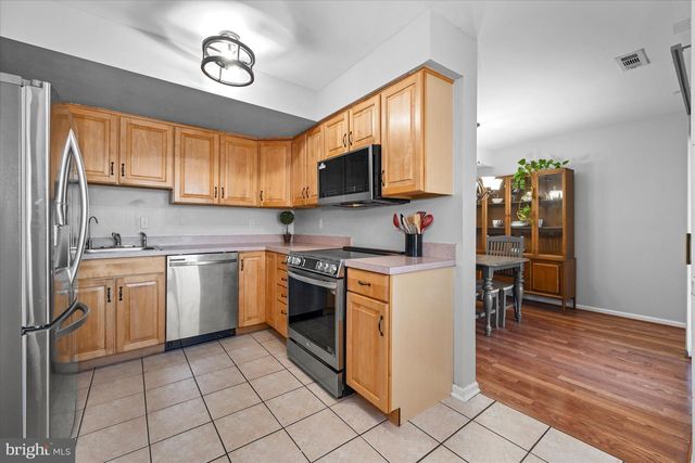 27 N TURNBERRY DR, Dover, DE 19904