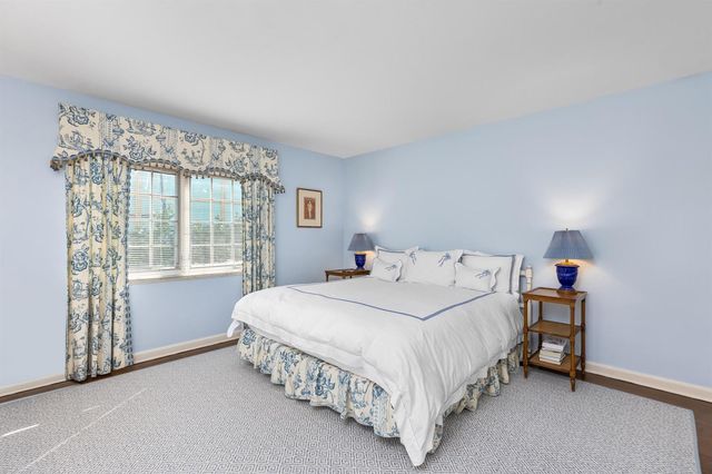 624 N Lake Way, Palm Beach, FL 33480