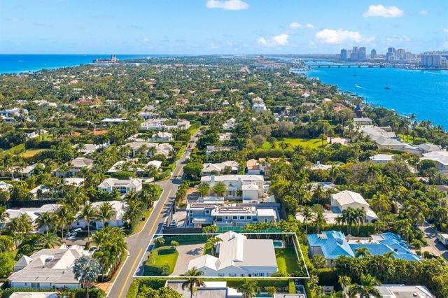 624 N Lake Way, Palm Beach, FL 33480