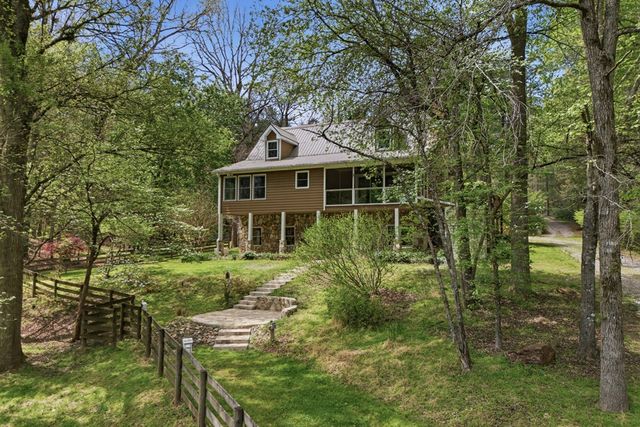2685 Messer Road, Young Harris, GA 30582