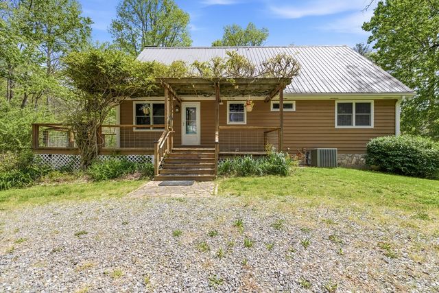 2685 Messer Road, Young Harris, GA 30582