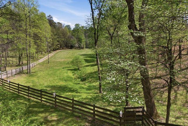 2685 Messer Road, Young Harris, GA 30582