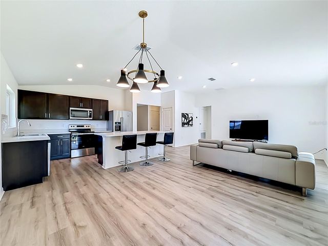 1507 GERANIUM DRIVE, Mascotte, FL 34753