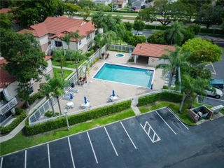 11266 SW 12th St 201, Pembroke Pines, FL 33025