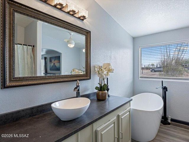 13643 E Bright Sky Loop, Vail, AZ 85641