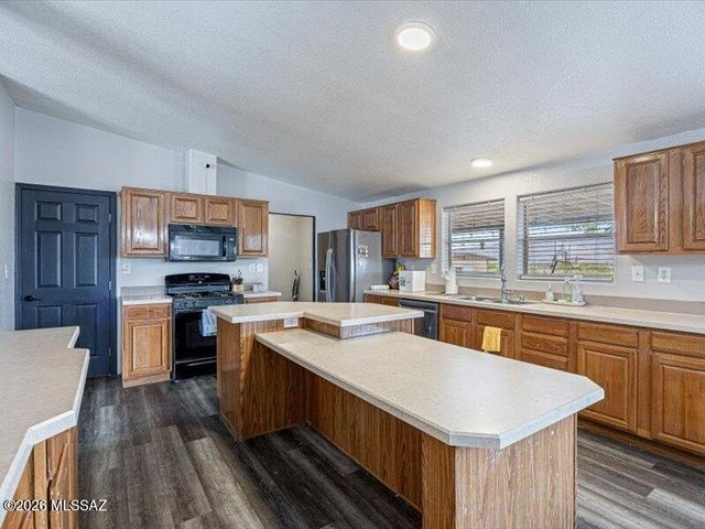 13643 E Bright Sky Loop, Vail, AZ 85641