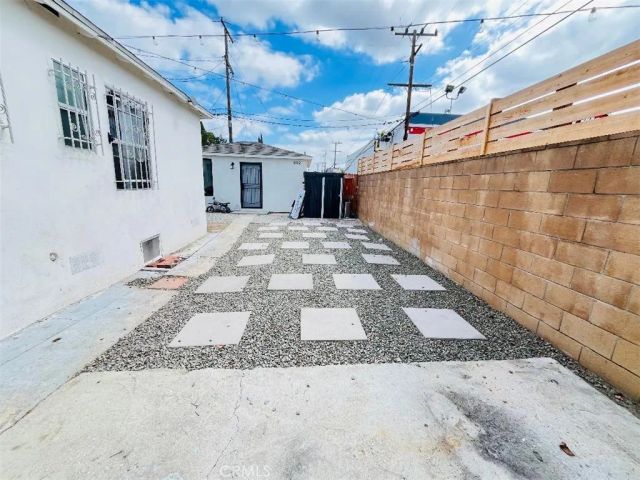 1110 N Pearl, Compton, CA 90221