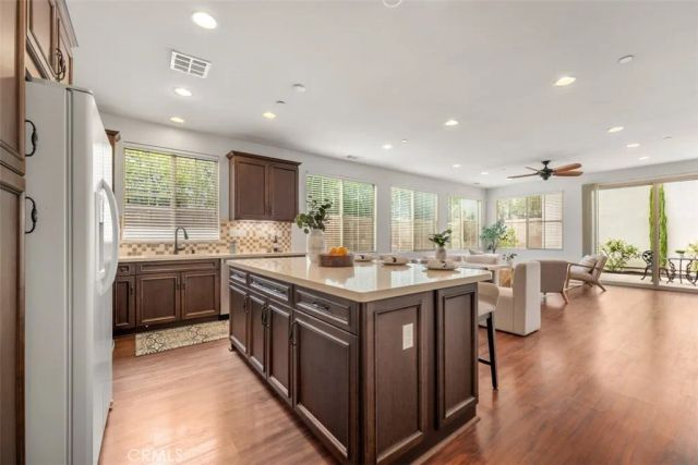 177 Bright Poppy, Irvine, CA 92618