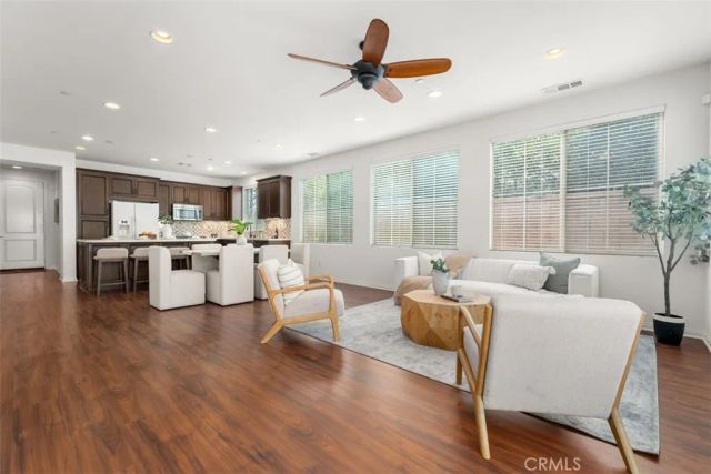 177 Bright Poppy, Irvine, CA 92618