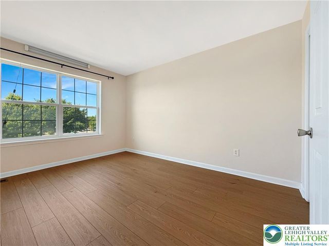 320 Blue Sage Drive, Upper Macungie Twp, PA 18104