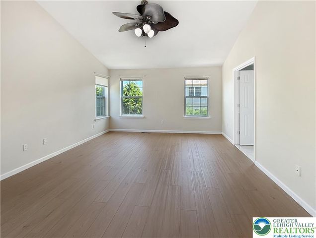 320 Blue Sage Drive, Upper Macungie Twp, PA 18104