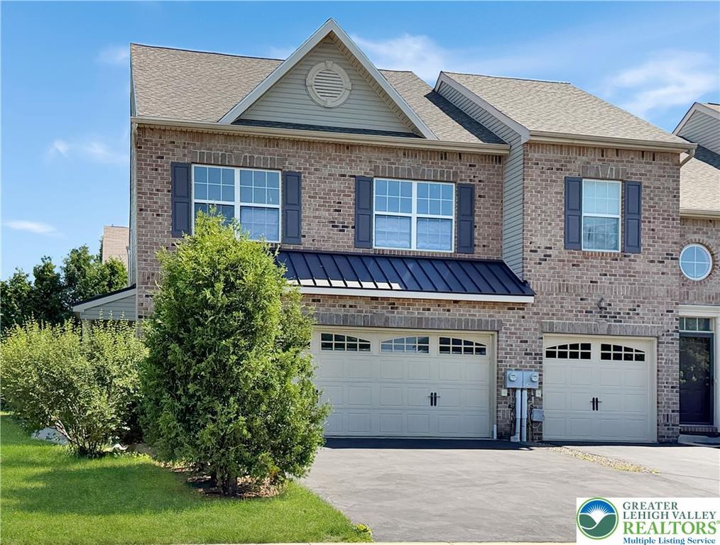 320 Blue Sage Drive, Upper Macungie Twp, PA 18104
