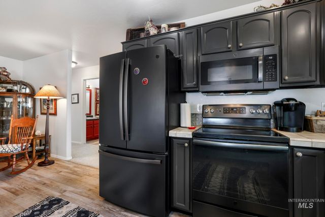 2515 Whispering Pine Dr, Twin Falls, ID 83301