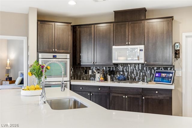 12225 Los Mares Lane, Las Vegas, NV 89138