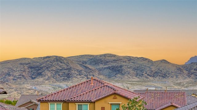 12225 Los Mares Lane, Las Vegas, NV 89138