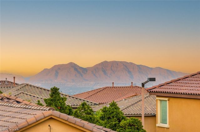 12225 Los Mares Lane, Las Vegas, NV 89138
