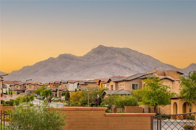 12225 Los Mares Lane, Las Vegas, NV 89138