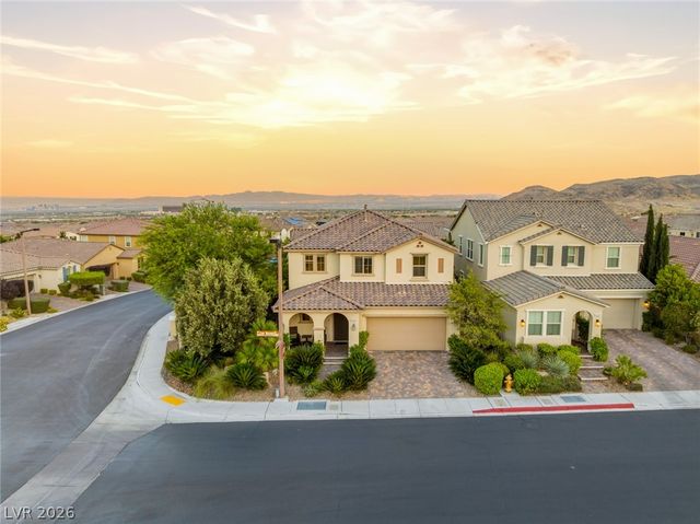 12225 Los Mares Lane, Las Vegas, NV 89138