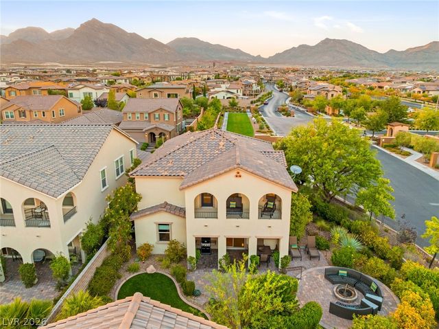 12225 Los Mares Lane, Las Vegas, NV 89138