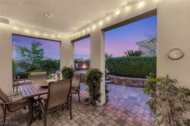 12225 Los Mares Lane, Las Vegas, NV 89138