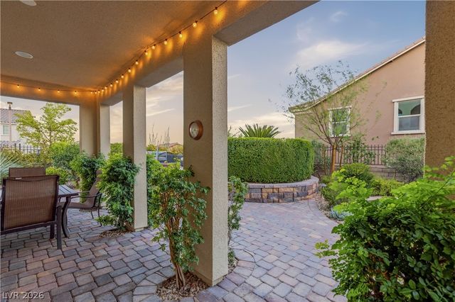 12225 Los Mares Lane, Las Vegas, NV 89138