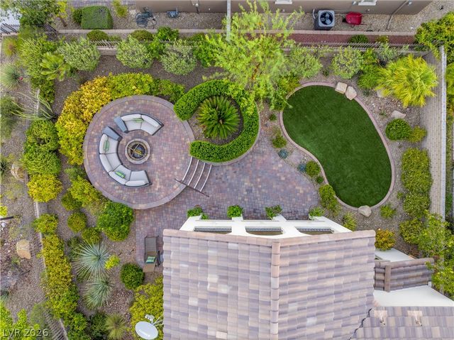 12225 Los Mares Lane, Las Vegas, NV 89138