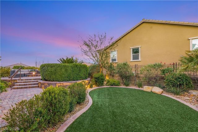 12225 Los Mares Lane, Las Vegas, NV 89138