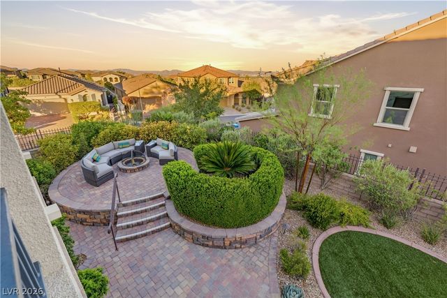 12225 Los Mares Lane, Las Vegas, NV 89138