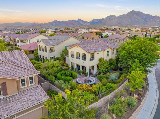 12225 Los Mares Lane, Las Vegas, NV 89138