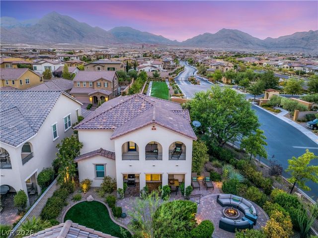 12225 Los Mares Lane, Las Vegas, NV 89138