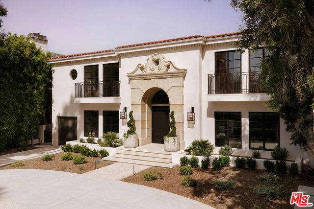 906 N Beverly Drive, Beverly Hills, CA 90210