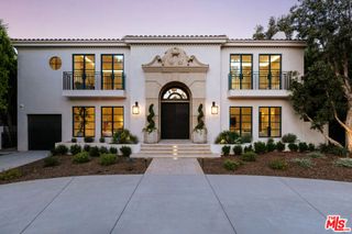 906 N Beverly Drive, Beverly Hills, CA 90210