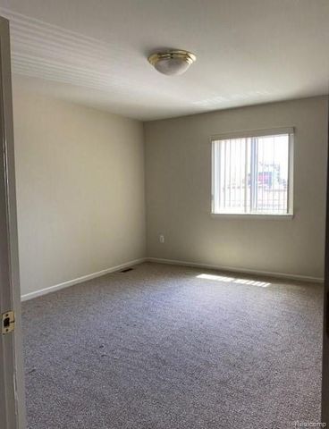2979 Lovington Dr., Troy, MI 48083