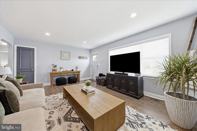 612 BIGGS AVE, Frederick, MD 21702