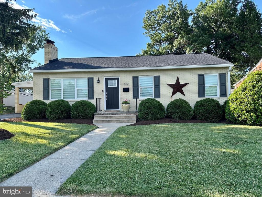612 BIGGS AVE, Frederick, MD 21702