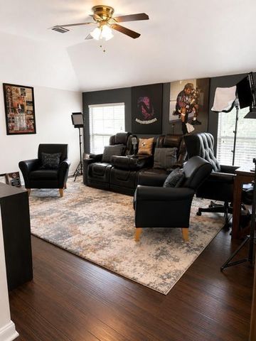 1902 La Salle Street, Friendswood, TX 77546
